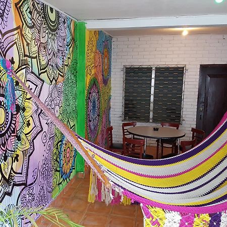Hostal Aqui Me Quedo ซานเปโดร ซูลา ภายนอก รูปภาพ