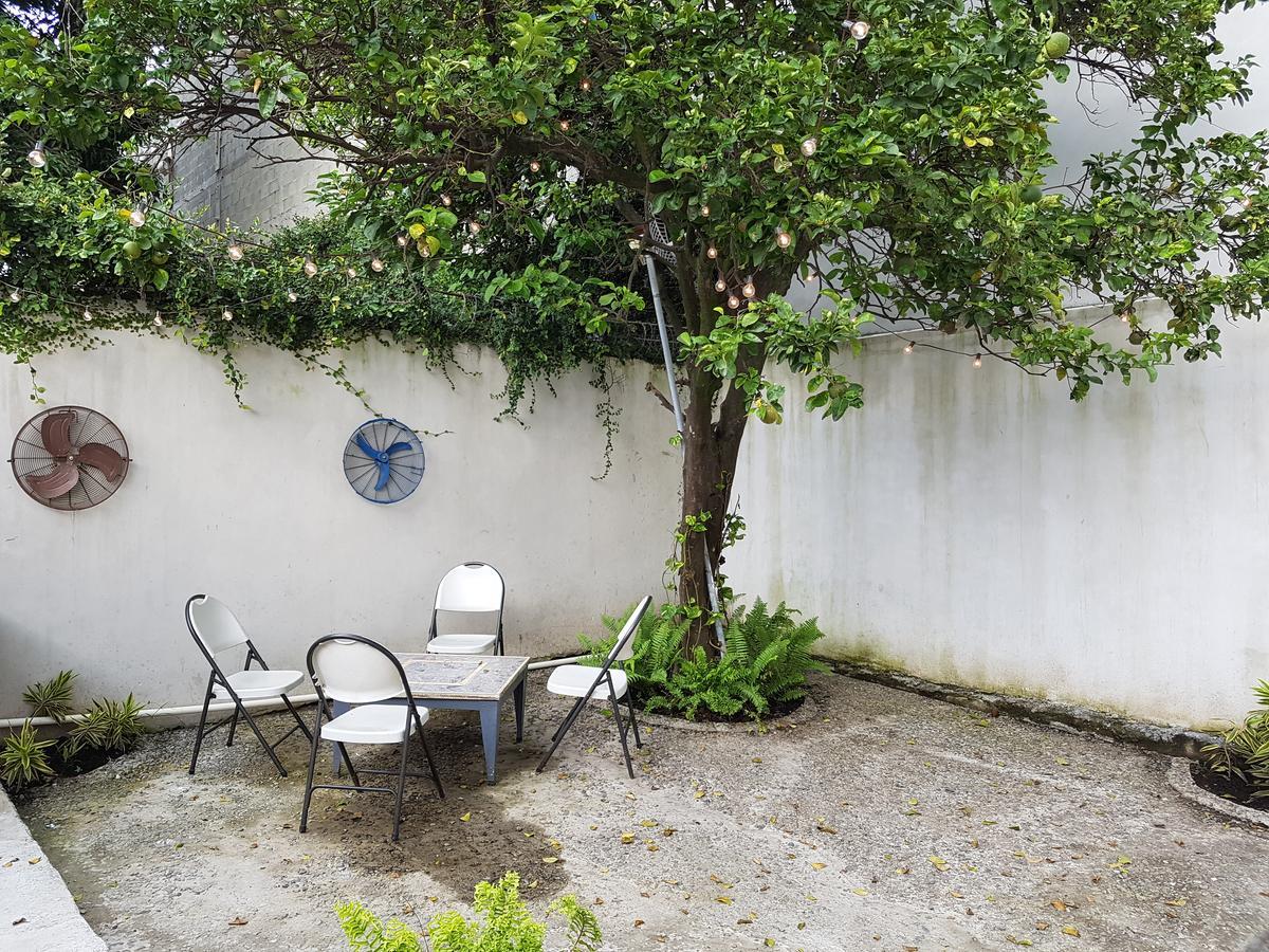 Hostal Aqui Me Quedo ซานเปโดร ซูลา ภายนอก รูปภาพ