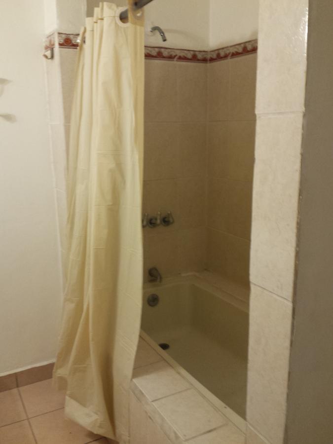 Hostal Aqui Me Quedo ซานเปโดร ซูลา ภายนอก รูปภาพ
